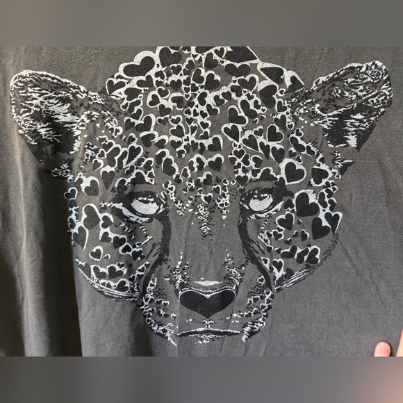 Lauren Moshi Heart Leopard tee - Picture 9 of 9